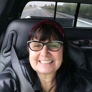 Meet your Posher, Linda